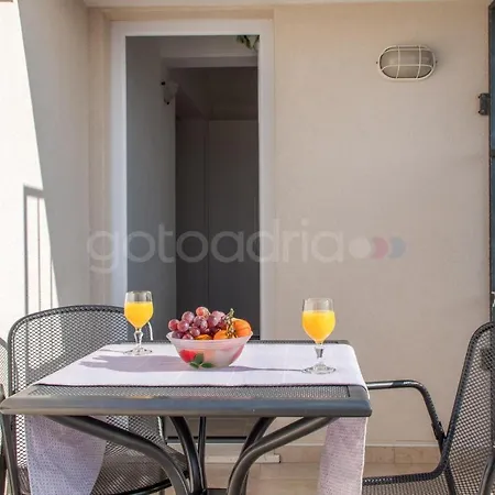 City Center Studio Milla Apartment